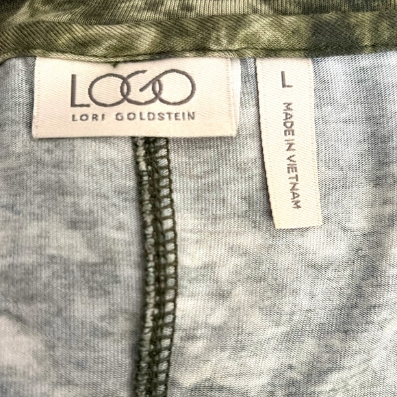 LOGO Long Sleeve Shark-bite Tunic. NWOT - Picture 4 of 5